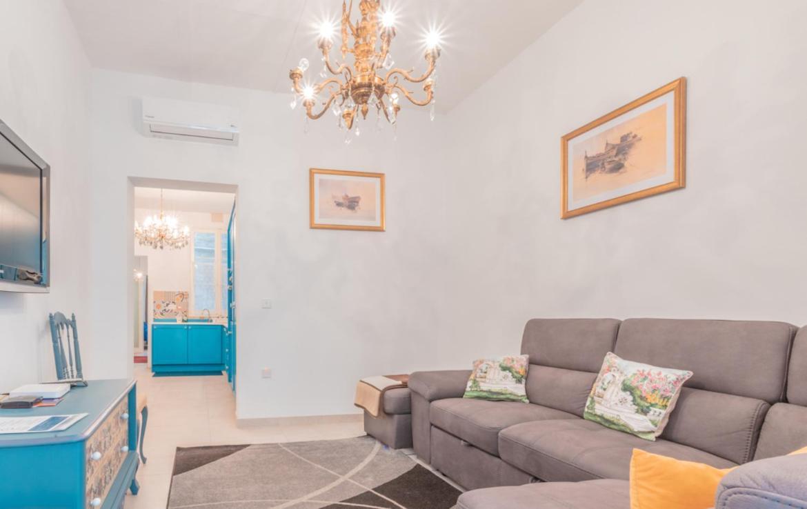 Blue Waves Apartment With Maltese Balcony Valletta Zewnętrze zdjęcie