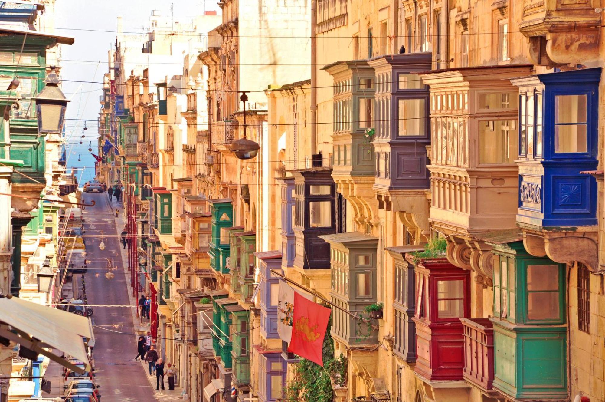 Blue Waves Apartment With Maltese Balcony Valletta Zewnętrze zdjęcie